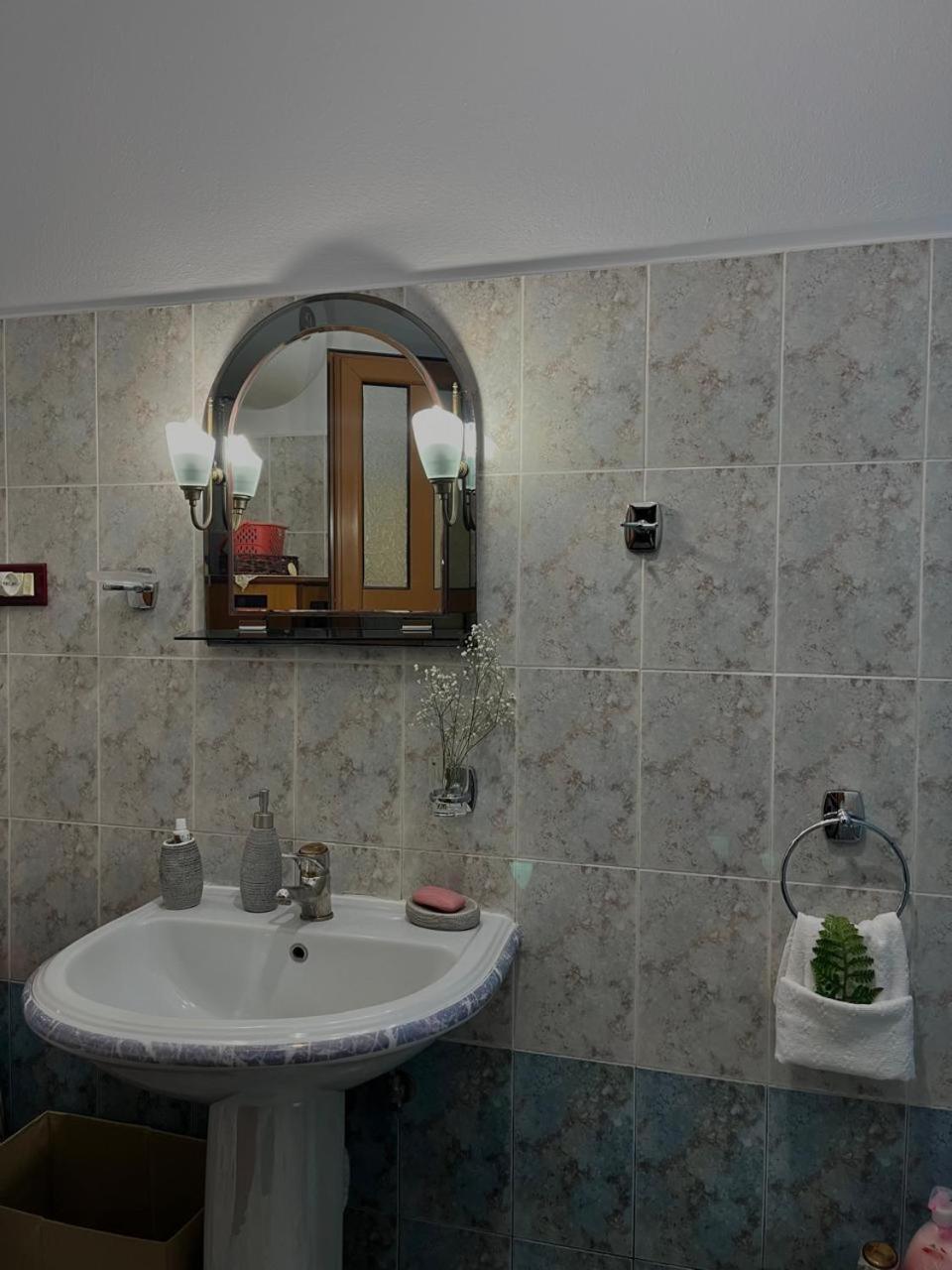 Andria'S Apartment Αργυρόκαστρο Εξωτερικό φωτογραφία